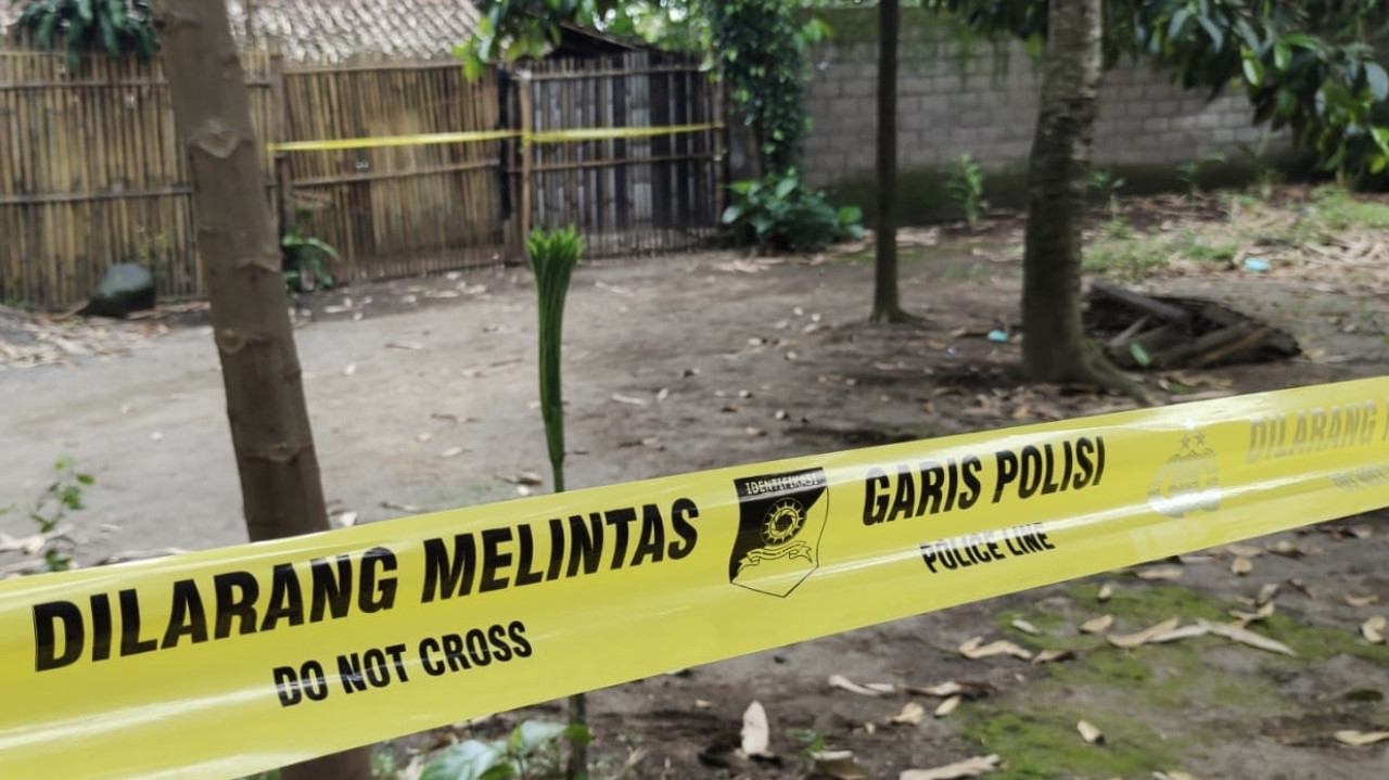 Rumah korban satu keluarga yang tewas di Kediri. (Foto: Yanuar Dedy/jatimnow.com)