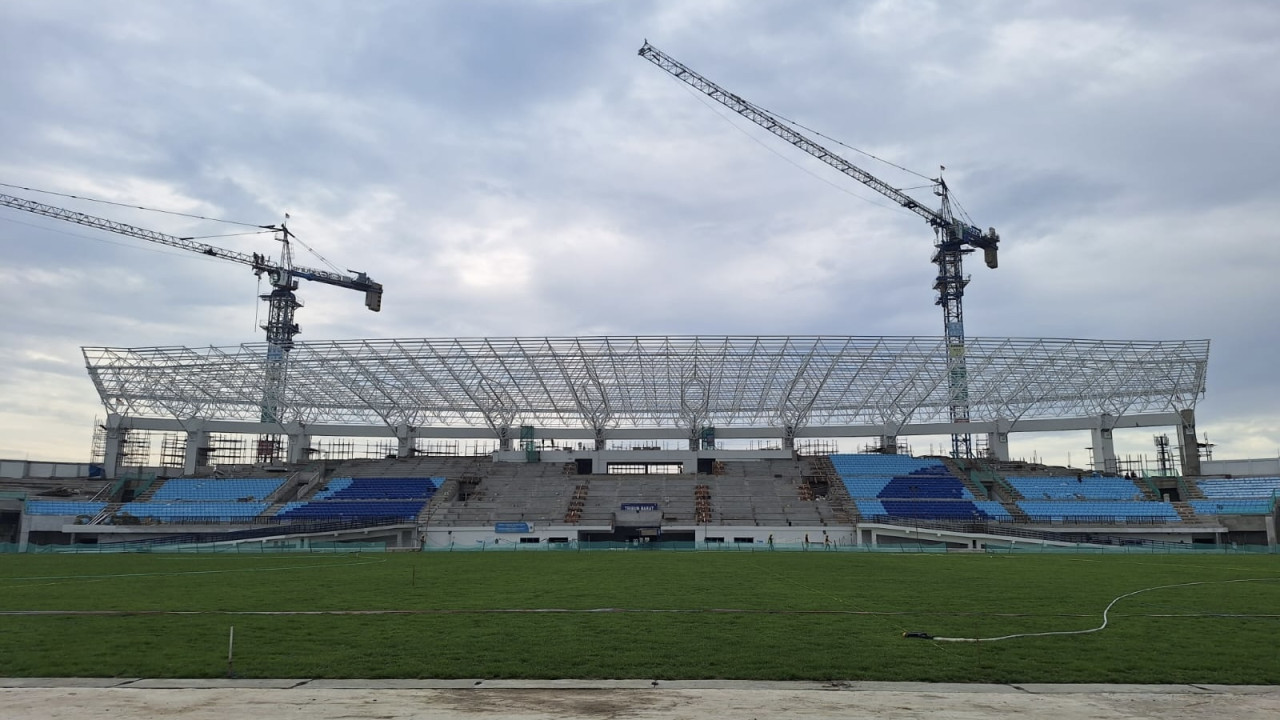 Potret terkini Stadion Surajaya Lamongan. (Foto: Adyad Ammy Iffansah/jatimnow.com)