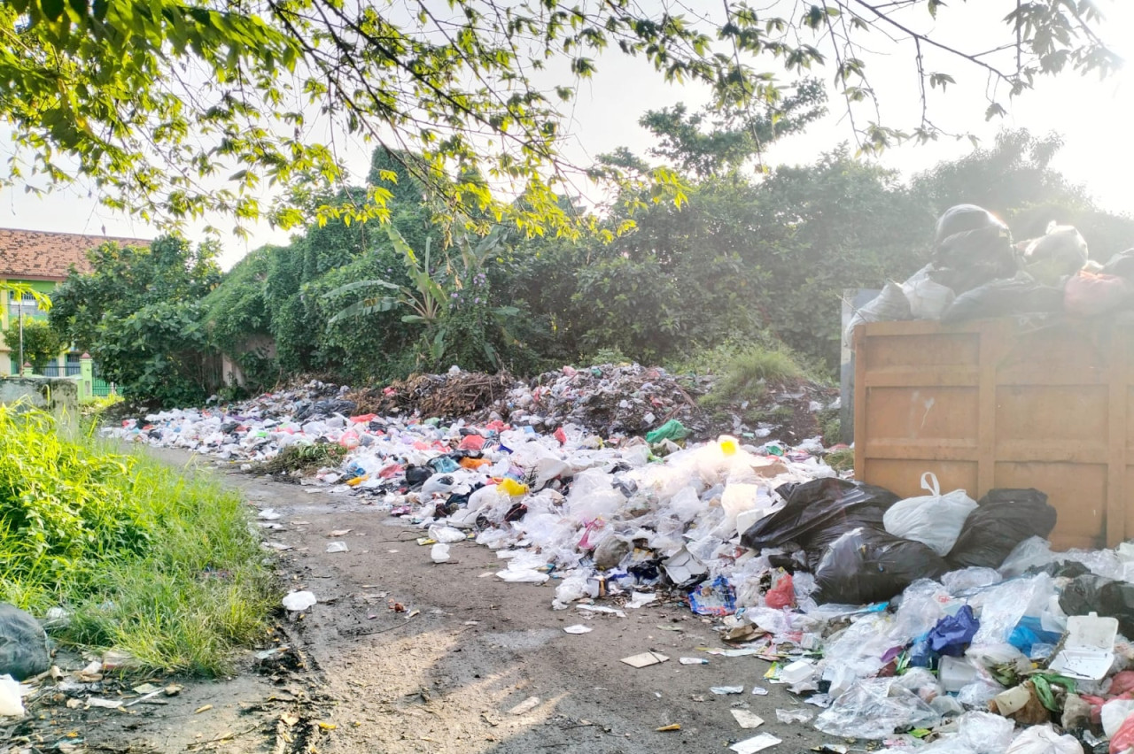 Banyak TPA Ditutup, DPRD Bangkalan Minta DLH Cari Pembuangan Sampah Alternatif