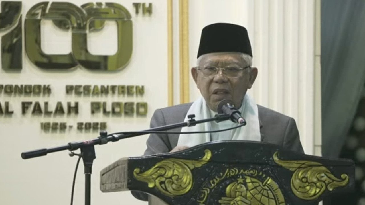 KH. Ma’ruf Amin saat hadir dalam Harlah 100 Tahun Ponpes Al Falah Ploso. (Foto: Al Falah Ploso/jatimnow.com)