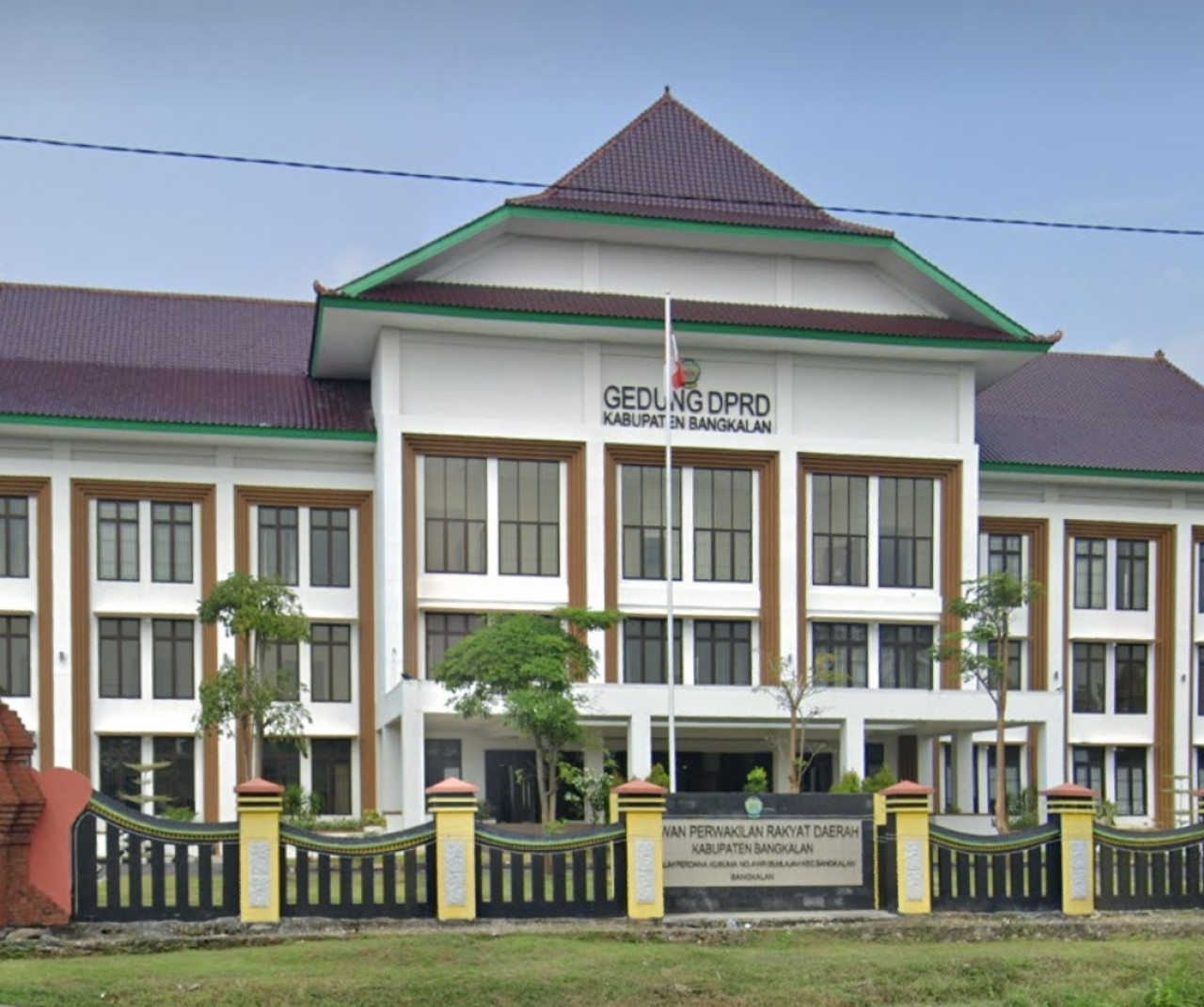 Gedung DPRD Bangkalan. (Foto: Fathor Rahman/jatimnow.com)