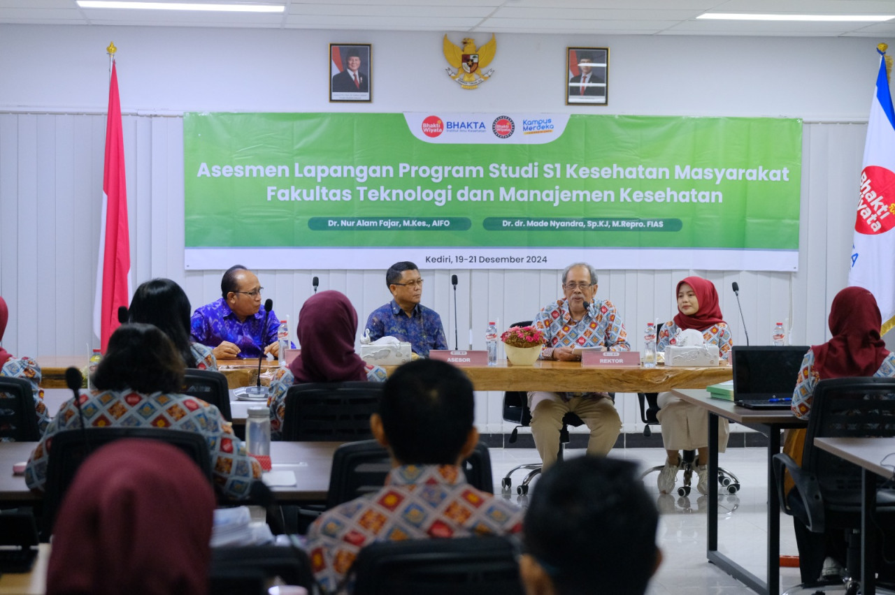 Asesmen lapangan Program Studi S1 Kesehatan Masyarakat IIK Bhakta. (Foto: IIK Bhakta/jatimnow.com)