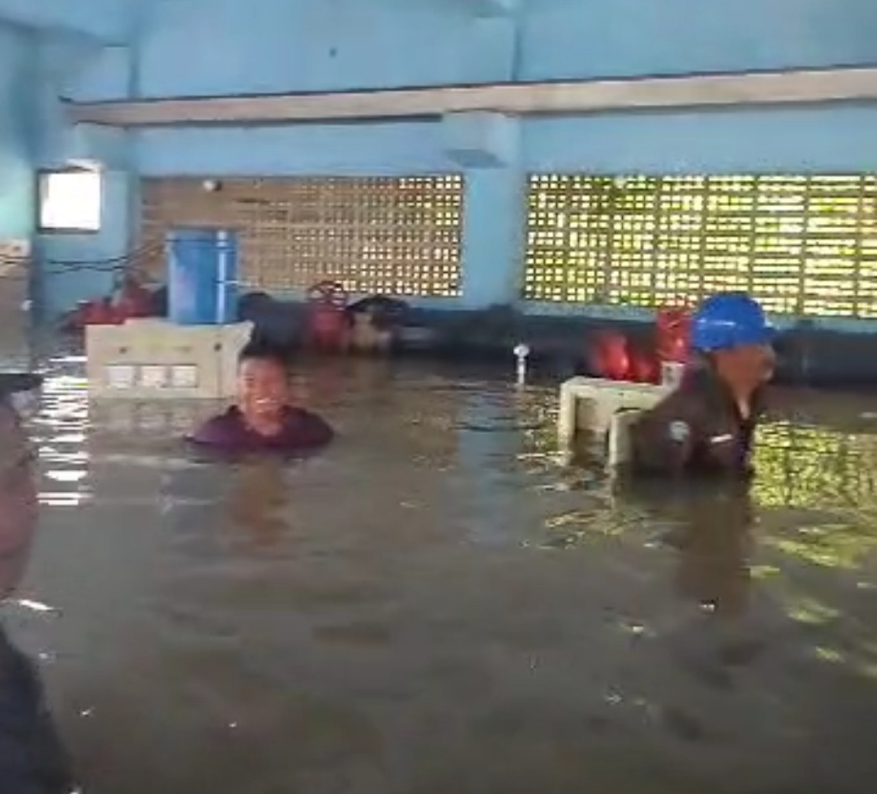 Pasokan Air Pelanggan PUDAM Bangkalan Terhenti, Mesin Terendam Banjir