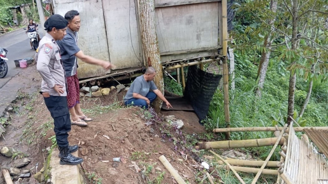 9 Orang Terperosok Jurang Mojo Kediri saat Berteduh, 1 Tewas Tertusuk Kayu