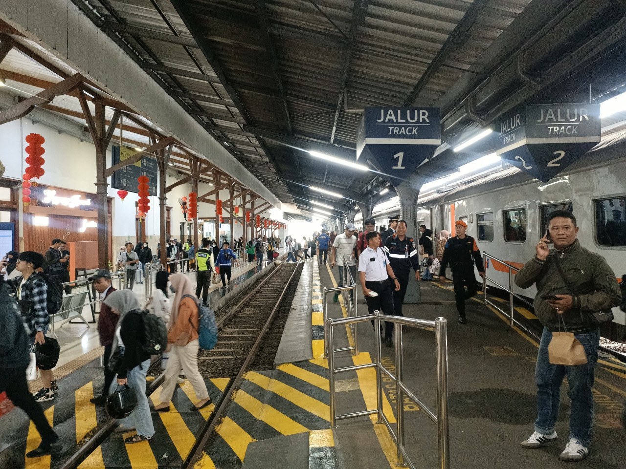 Akibat Banjir Grobogan Jateng, 2 Kereta Api Daop 9 Jember Alami Keterlambatan