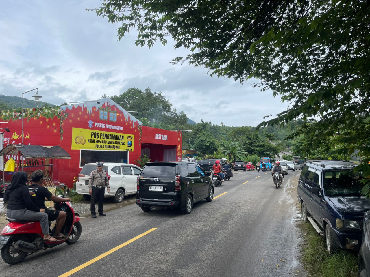 Pos pengamanan Operasi Lilin Semeru di jalur wisata Tulungagung. (Foto: Dok Polres Tulungagung for jatimnow.com)