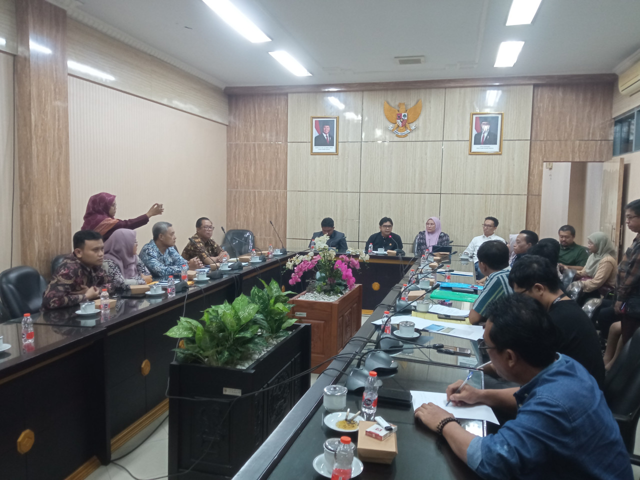 Pedagang Lojejer Jember mengadu ke DPRD (Sugianto)