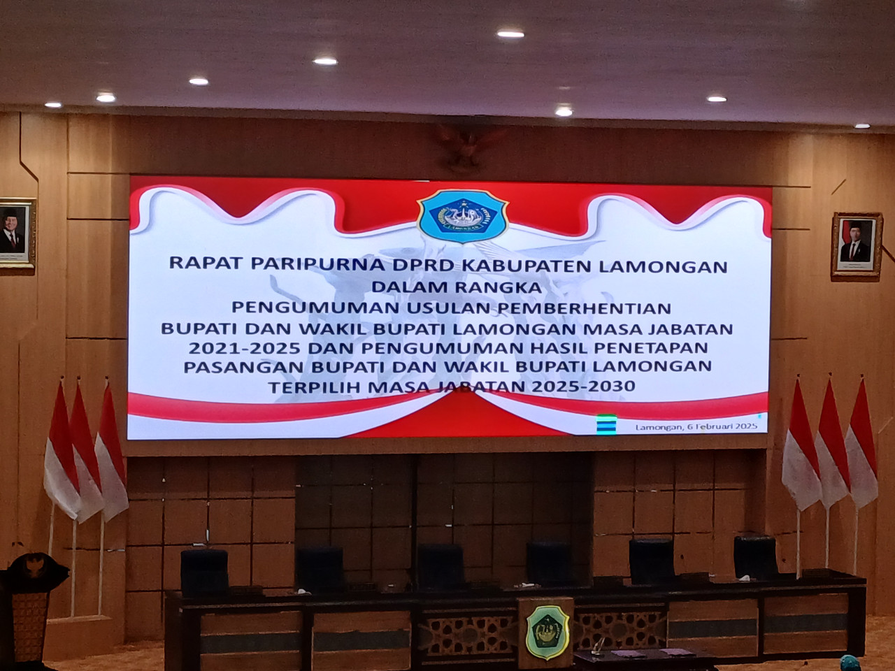 Persiapan paripurna penetapan dan usulan pelantikan Bupati/Wabup terpilih. (Foto: Adyad Ammy Iffansah/jatimnow.com)