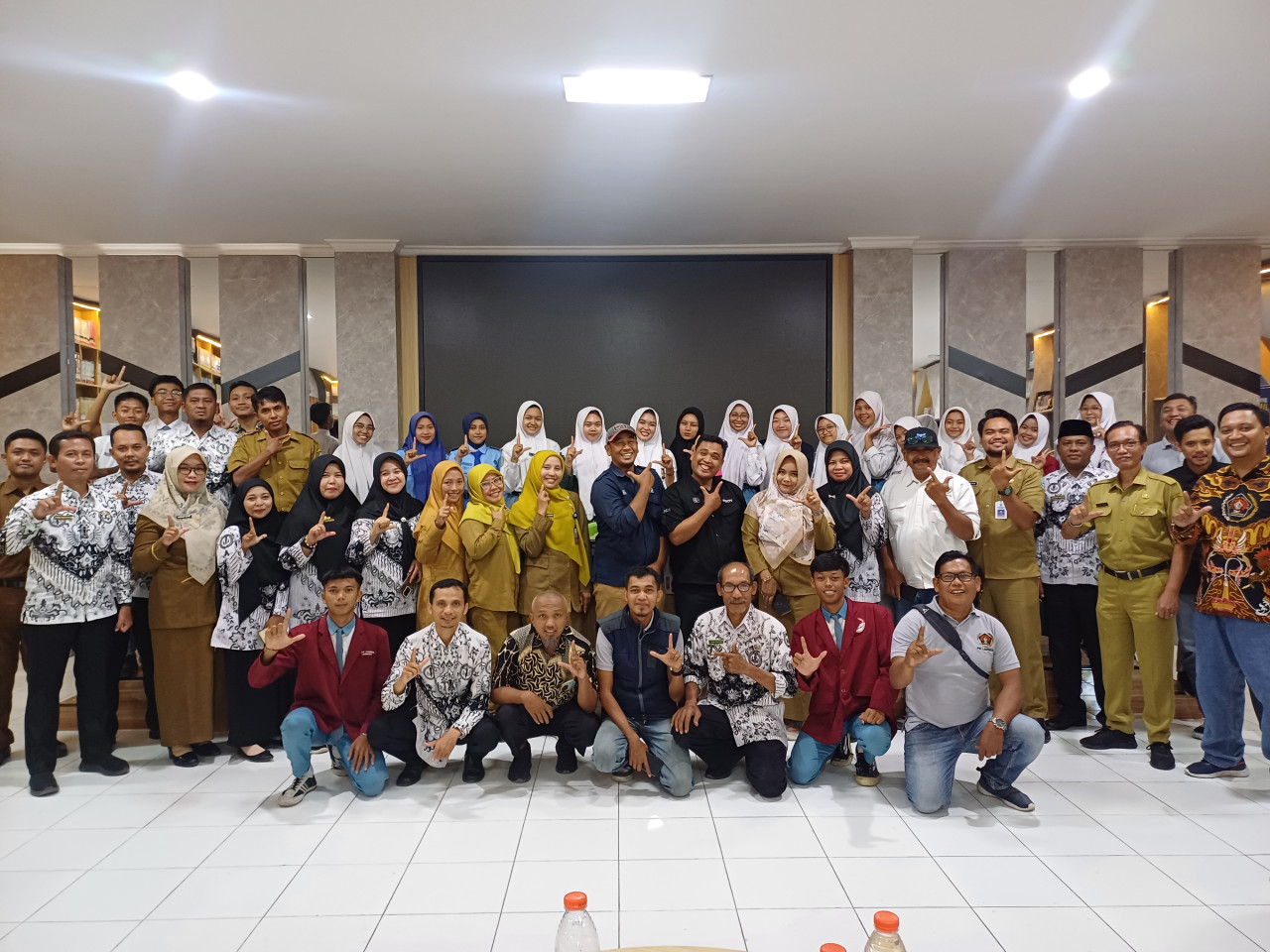 Pelaksanaan kegiatan pelatihan jurnalistik PWI Lamongan. (Foto: Adyad Ammy Iffansah/jatimnow.com)