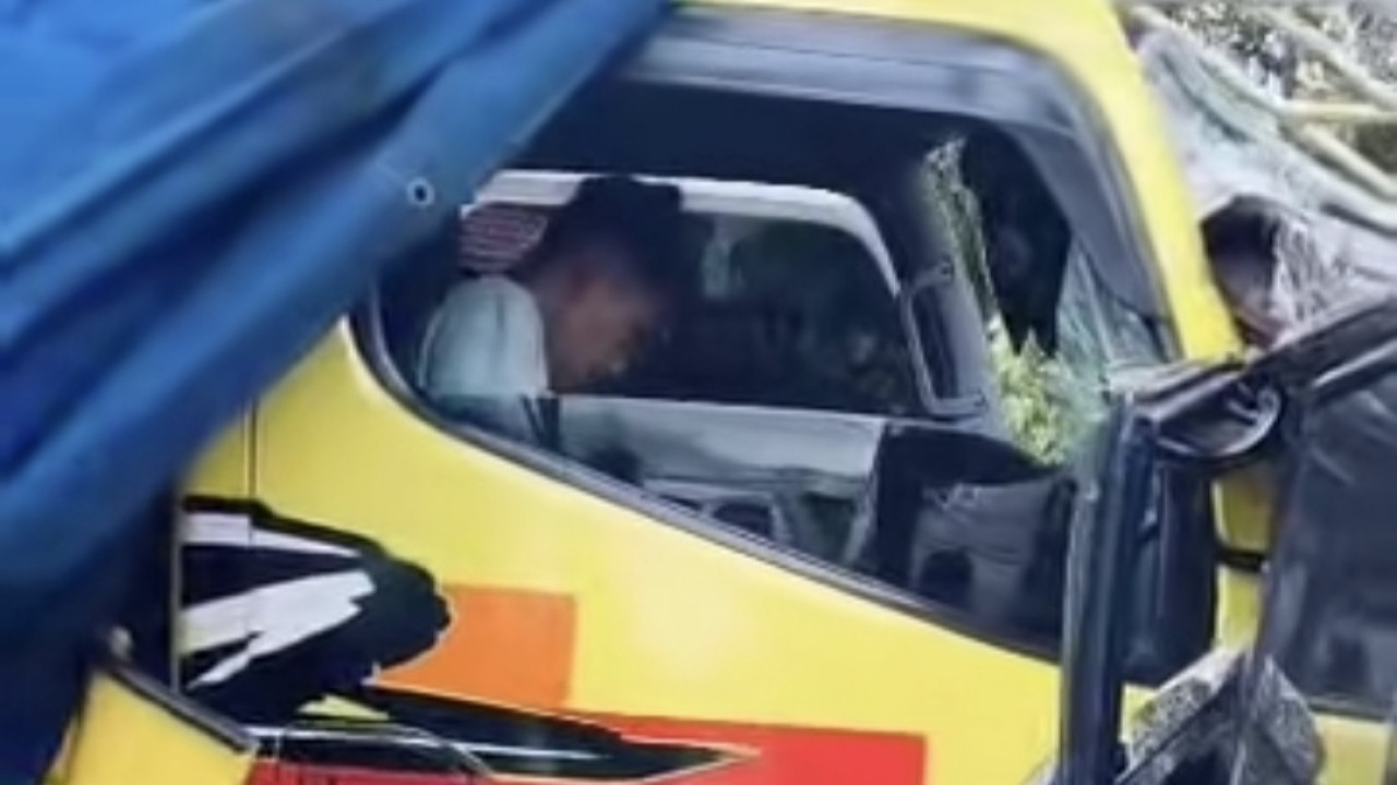 Kecelakaan maut di Sampang. (Foto: Fathor Rahman/jatimnow.com)