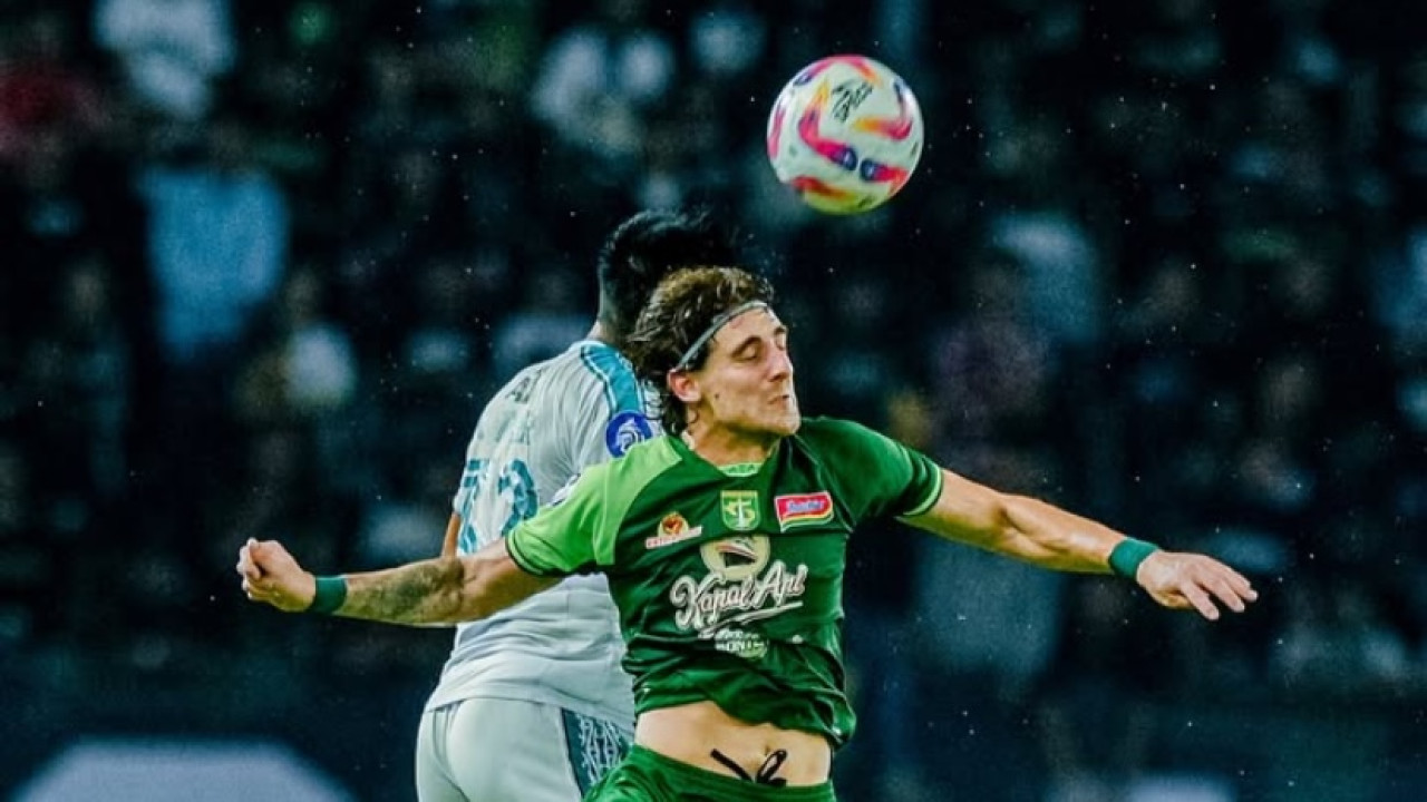 Potret penampilan pemain Persebaya Surabaya Dejan Tumbas. (Foto: Persebaya Surabaya/jatimnow.com)