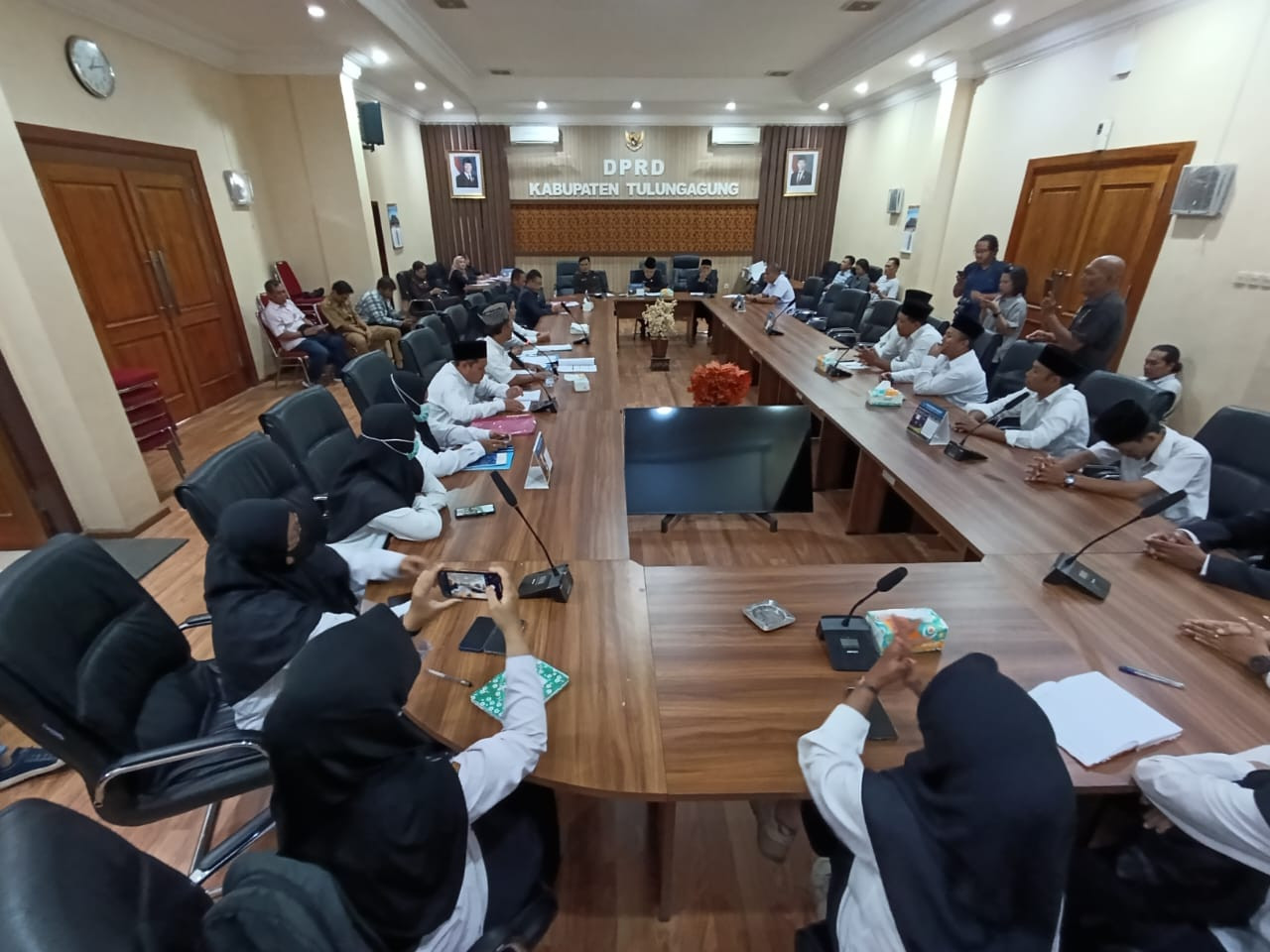 Puluhan Guru Swasta P1 Lulus PPPK Tak Dapat Formasi Mengadu ke DPRD Tulungagung