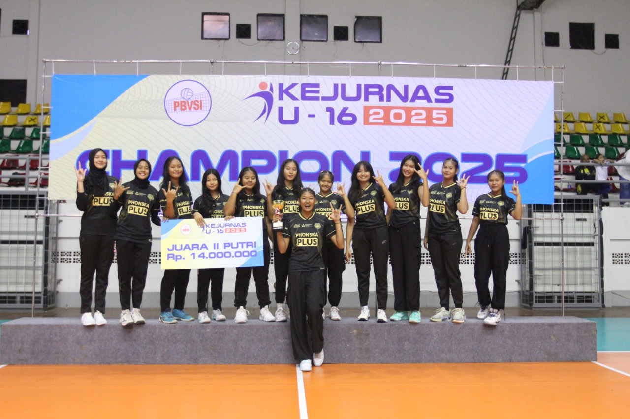 Tim putri Petrokimia Volleyball Academy hanya tampil sebagai runner up di Kejurnas Voli U-16. (Foto: PBVSI)
