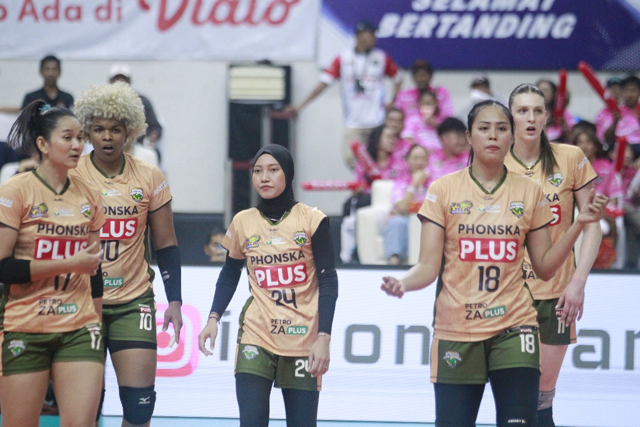 Skuat Gresik Petrokimia saat bertanding melawan Jakarta Pertamina Enduro di GOR Jalak Harupat Bandung, Sabtu (8/2/2025). (Foto: Proliga Official)