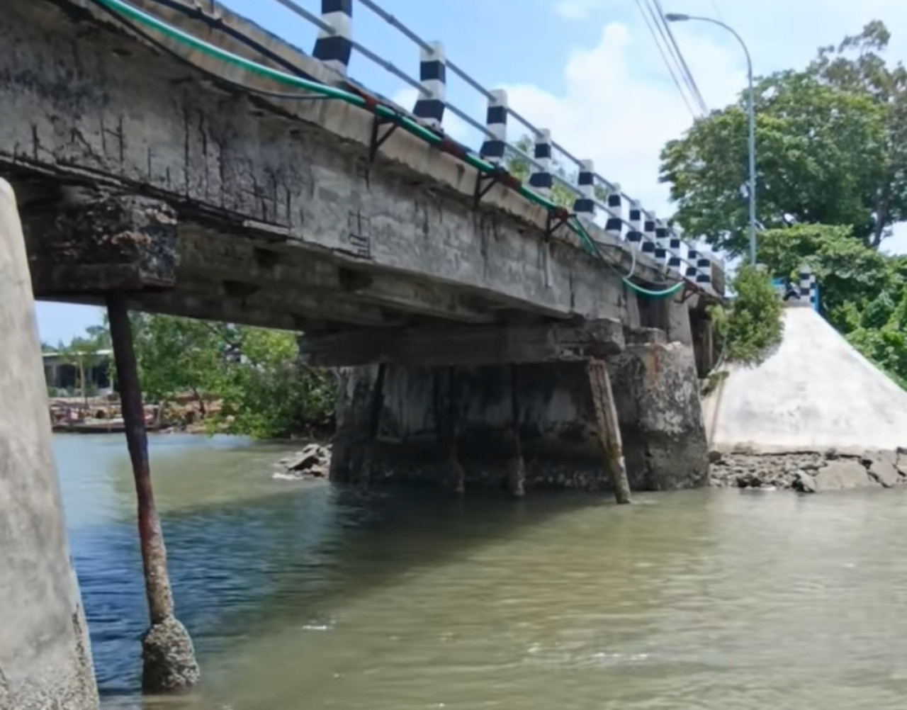 Jembatan Gladak Lanjeng Bangkalan. (Foto: Fathor Rahman/jatimnow.com)