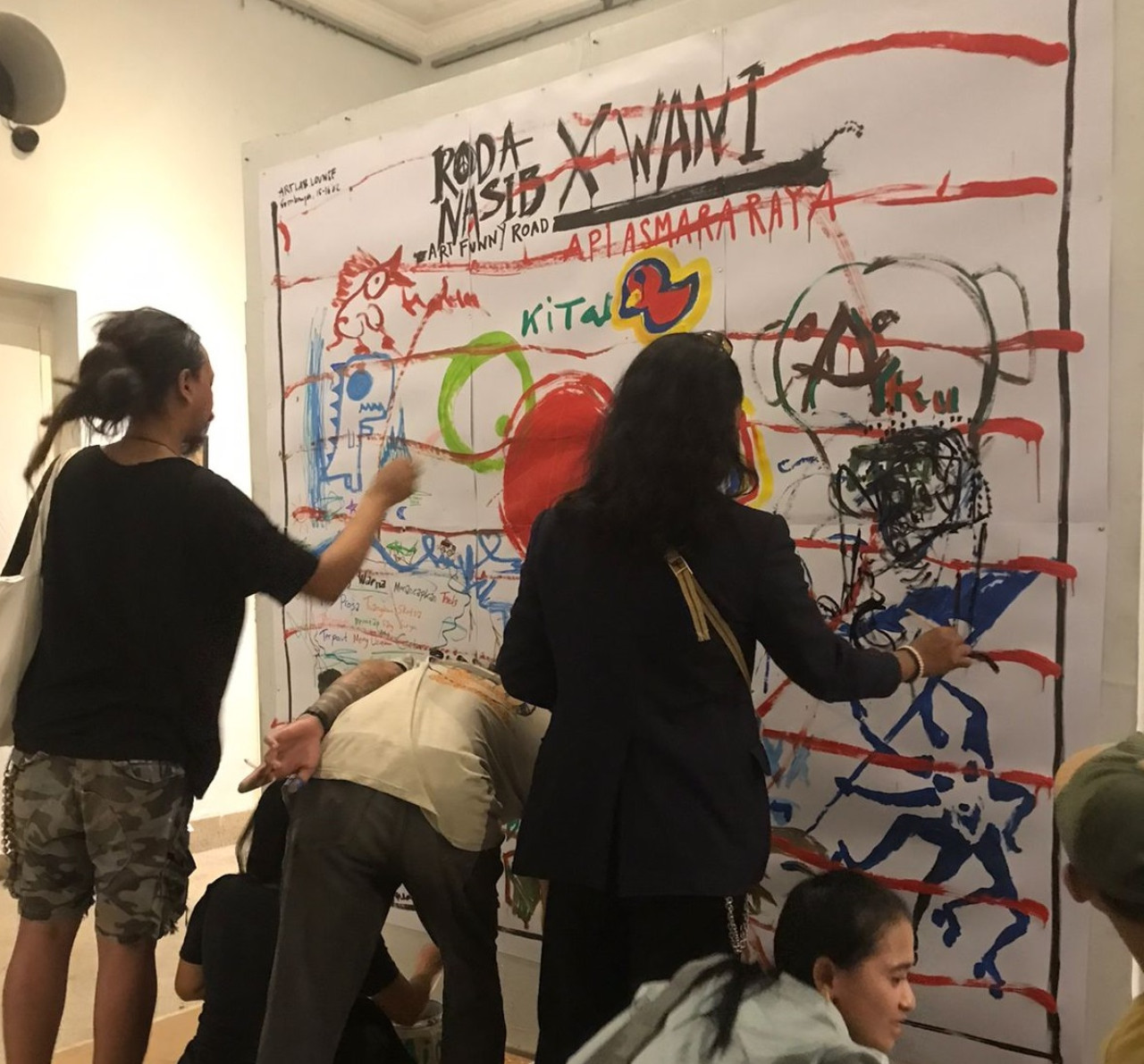 Salah satu sudut pameran seni rupa Roda Nasib di ArtLab Surabaya. (Foto: dok. Radil for jatimnow.com)