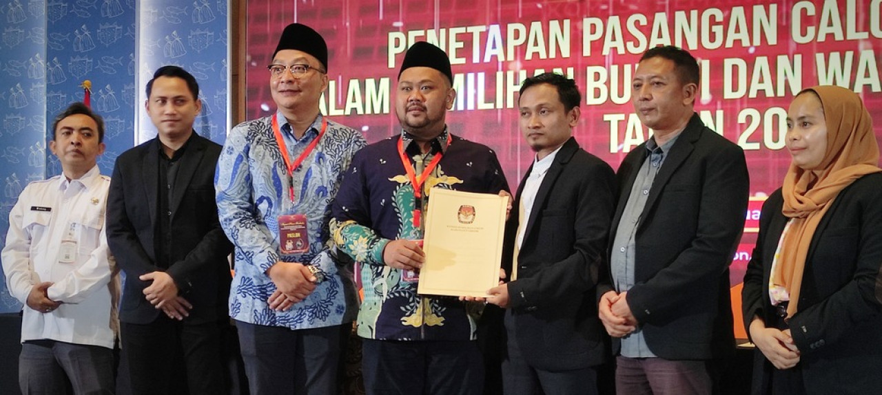 KPU Tetapkan Bupati dan Wabup Gresik 2025-2030, Ini Janji Gus Yani