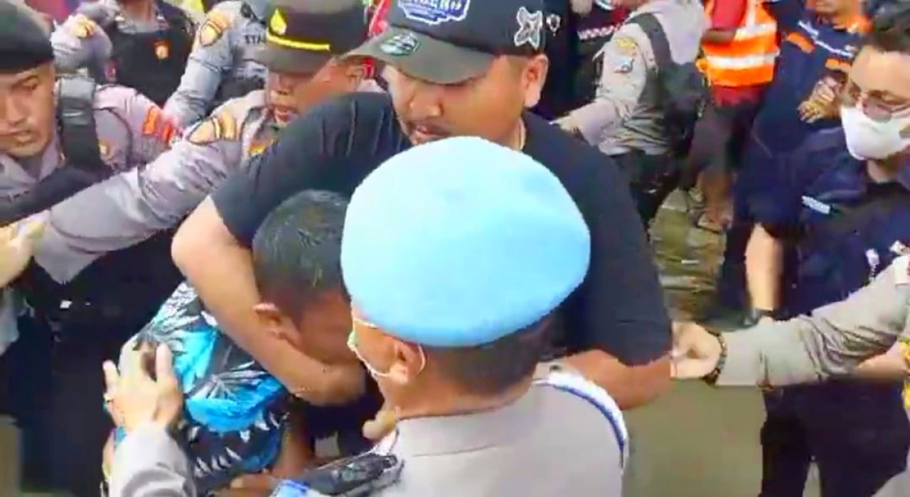 Eksekusi Aset PT KAI di Kawasan Stasiun Sidoarjo Ricuh