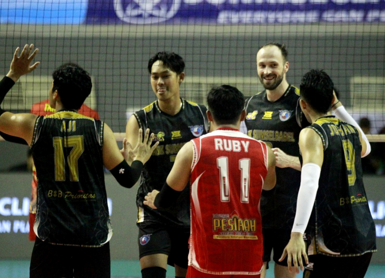 Palembang Bank Sumsel Babel saat melawan Surabaya Samator di GOR PSCC Palembang. (Foto: Proliga Official/jatimnow.com)
