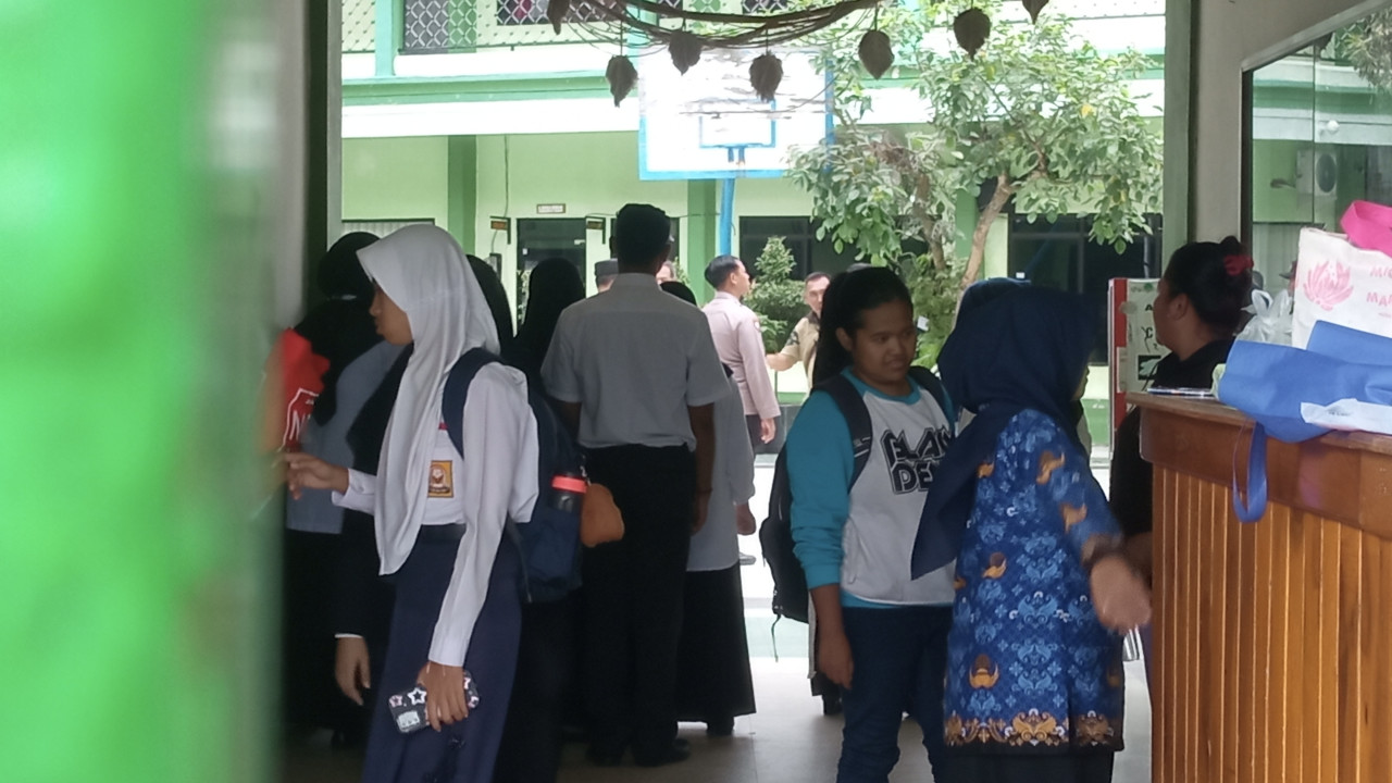 SMPN 4 Jember Liburkan 32 Siswa Kesurupan, Ikuti Arahan Paranormal