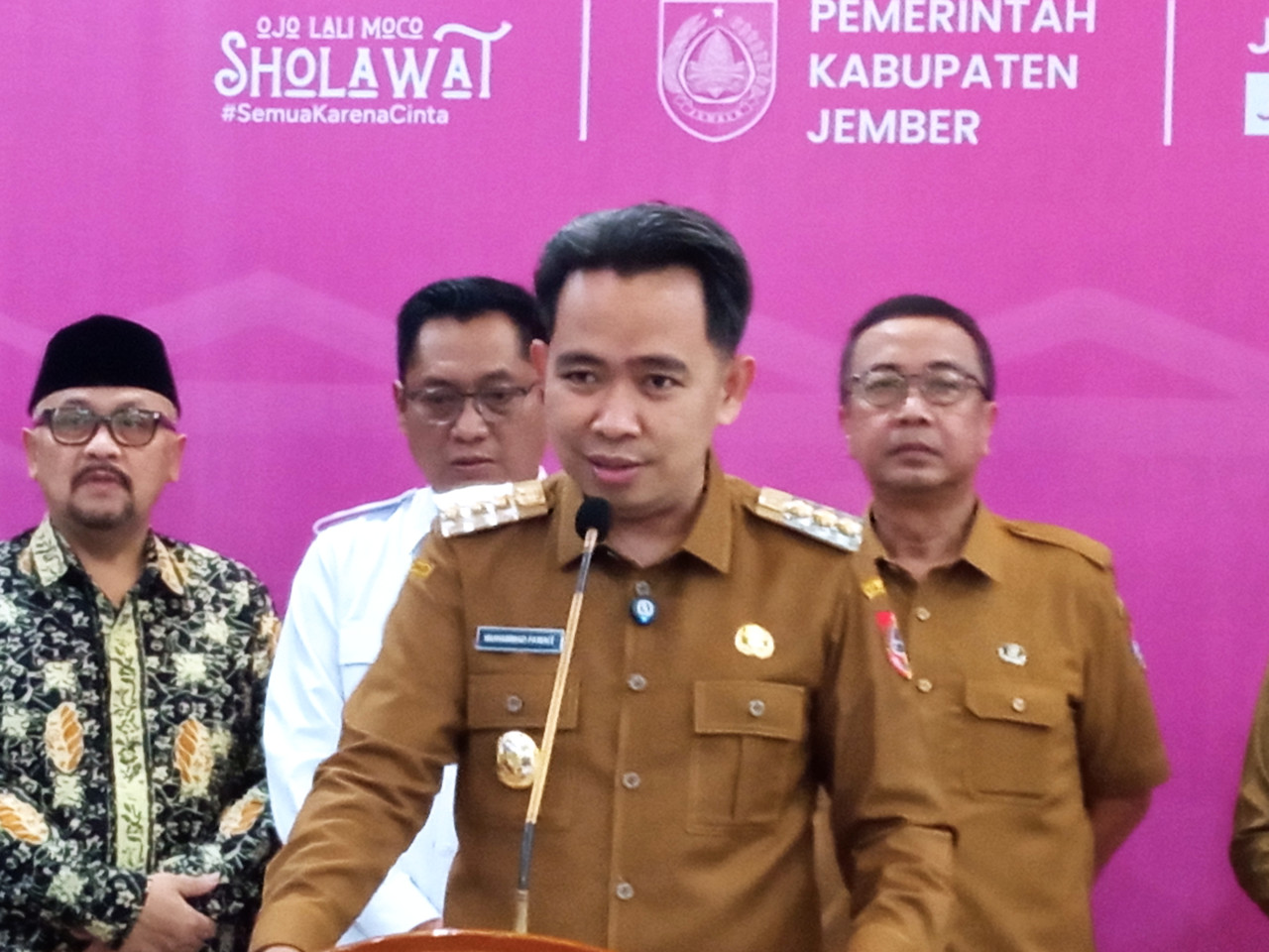 Bupati Gus Fawait saat press conference di Kantor Pemkab Jember. (Foto: Sugianto/jatimnow.com)