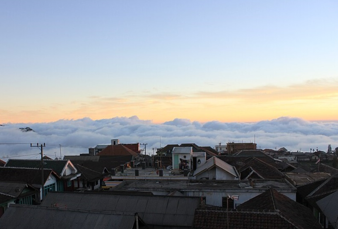 Pemandangan dari Desa Ngadas, Poncokusumo, Kab. Malang. (Foto: wikipedia)