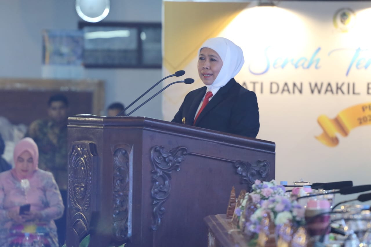 Khofifah Bahas Efisiensi Anggaran hingga SR pada Sertijab Bupati Tulungagung
