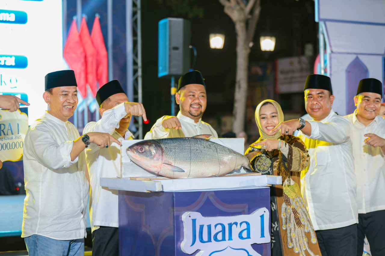 Kontes Bandeng Kawak Gresik Perkuat Budaya dan Ekonomi Perikanan