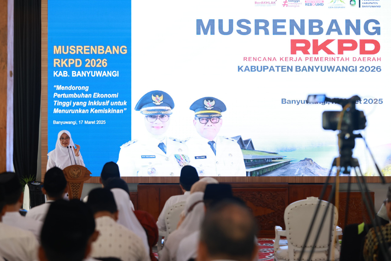 Bupati Banyuwangi Ipuk Fiestiandani saat membuka musyawarah perencanaan pembangunan (Musrenbang) Rencana Kerja Pemerintah Daerah (RKPD) Tahun 2026. (Foto: Humas Pemkab Banyuwangi)
