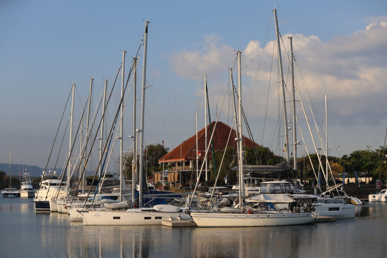 Puluhan kapal yatch yang sandar di Banyuwangi. (Foto: Kominfo Pemkab Banyuwangi for jatimnow.com)