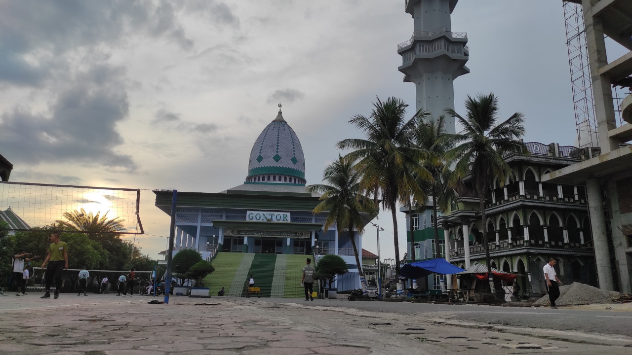 Serunya Santri Pondok Modern Darussalam Gontor Ponorogo Ngabuburit