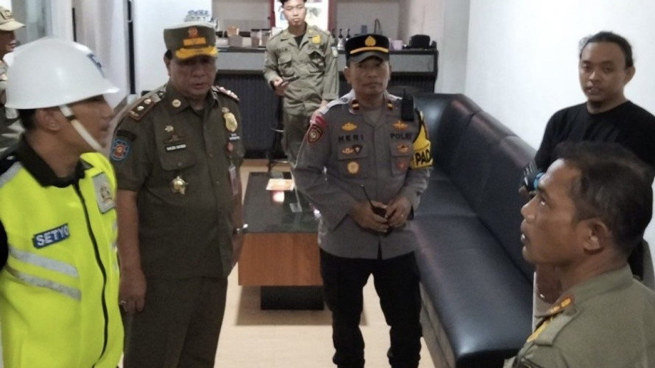 Patroli gabungan Satpol PP Kota Kediri. (Foto: Satpol PP Kota Kediri/jatimnow.com)
