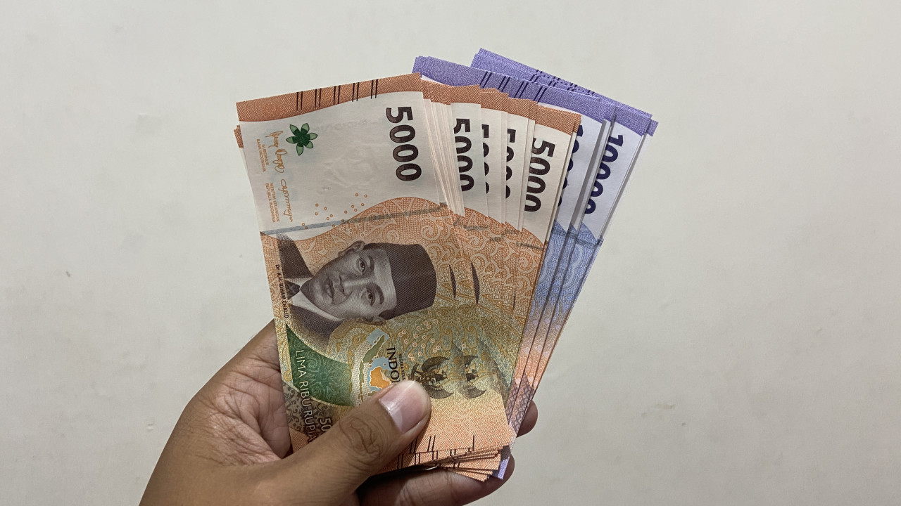 Biaya Jasa Tukar Uang Baru di Bangkalan Capai 20 Persen, Naik Sejak H-7 Lebaran