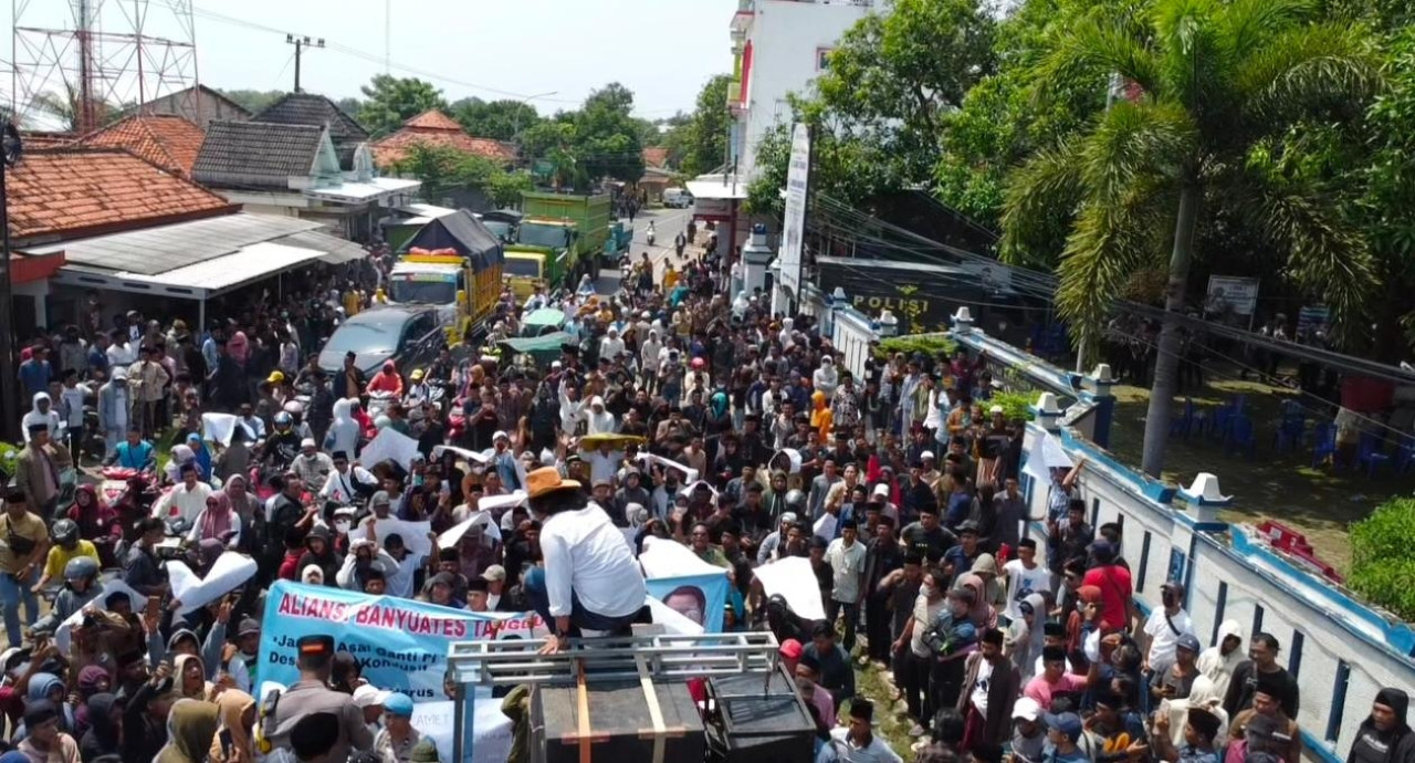 Ribuan Massa dari 20 Desa di Sampang Gelar Unjuk Rasa, Tuntut Pilkades Diadakan