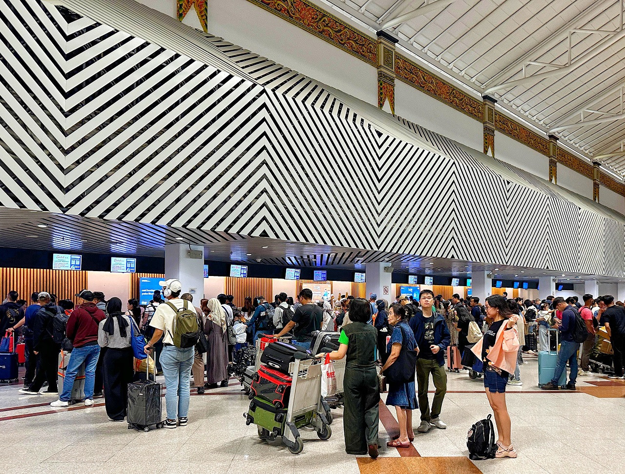 Suasana Bandara Internasional Juanda di Sidoarjo. (Foto: Ahaddiini HM/jatimnow.com).