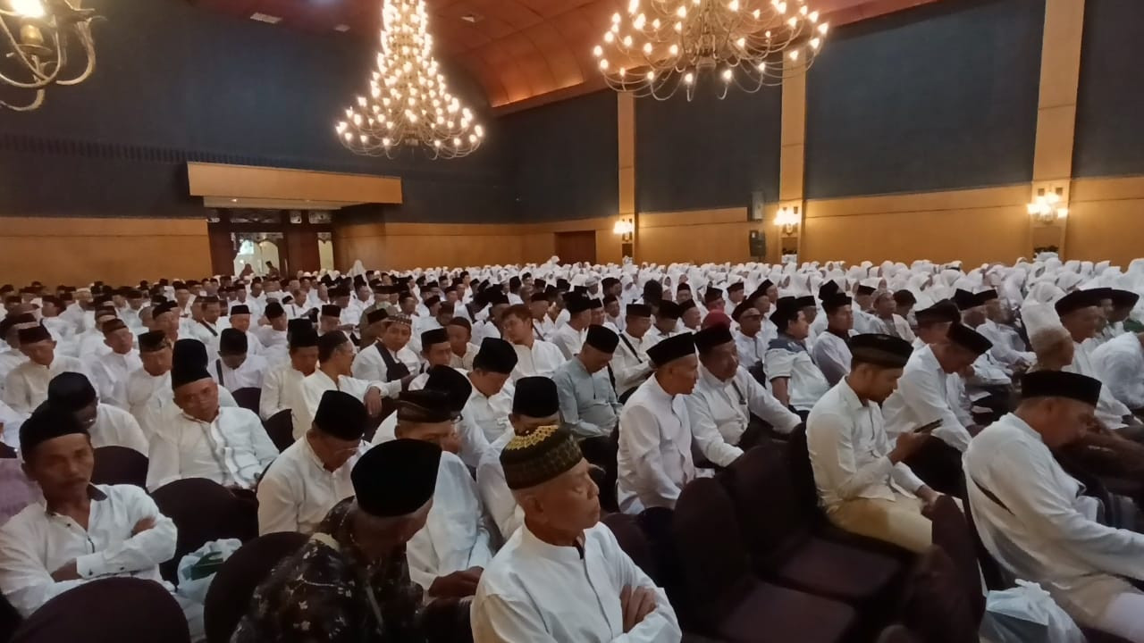 CJH Cadangan asal Tulungagung Terima Vaksin Meningitis, Berangkat Bareng Kloter 48