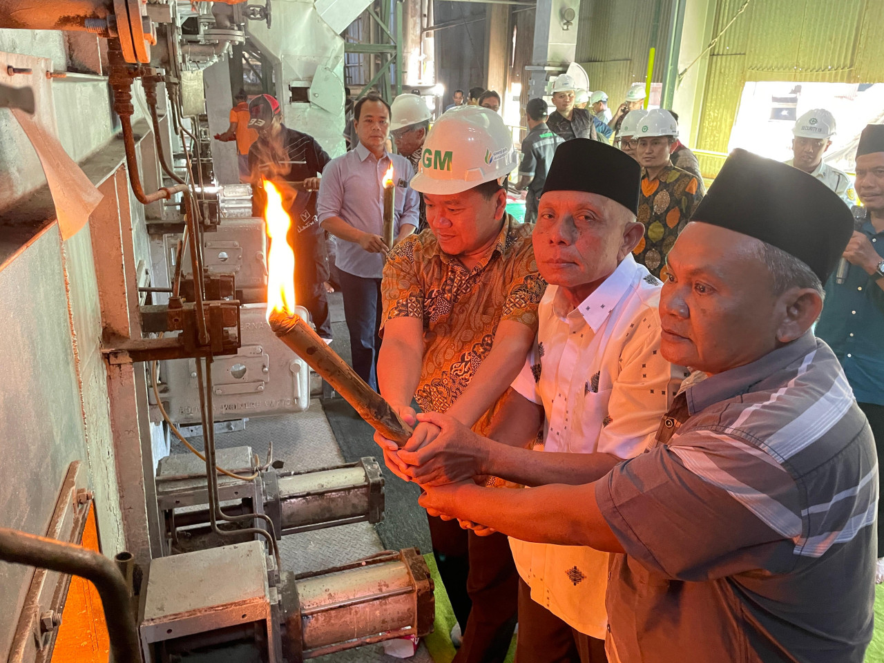 Melihat Tradisi Cethik Geni di PG Ngadiredjo Kediri, Awali Musim Giling Tebu