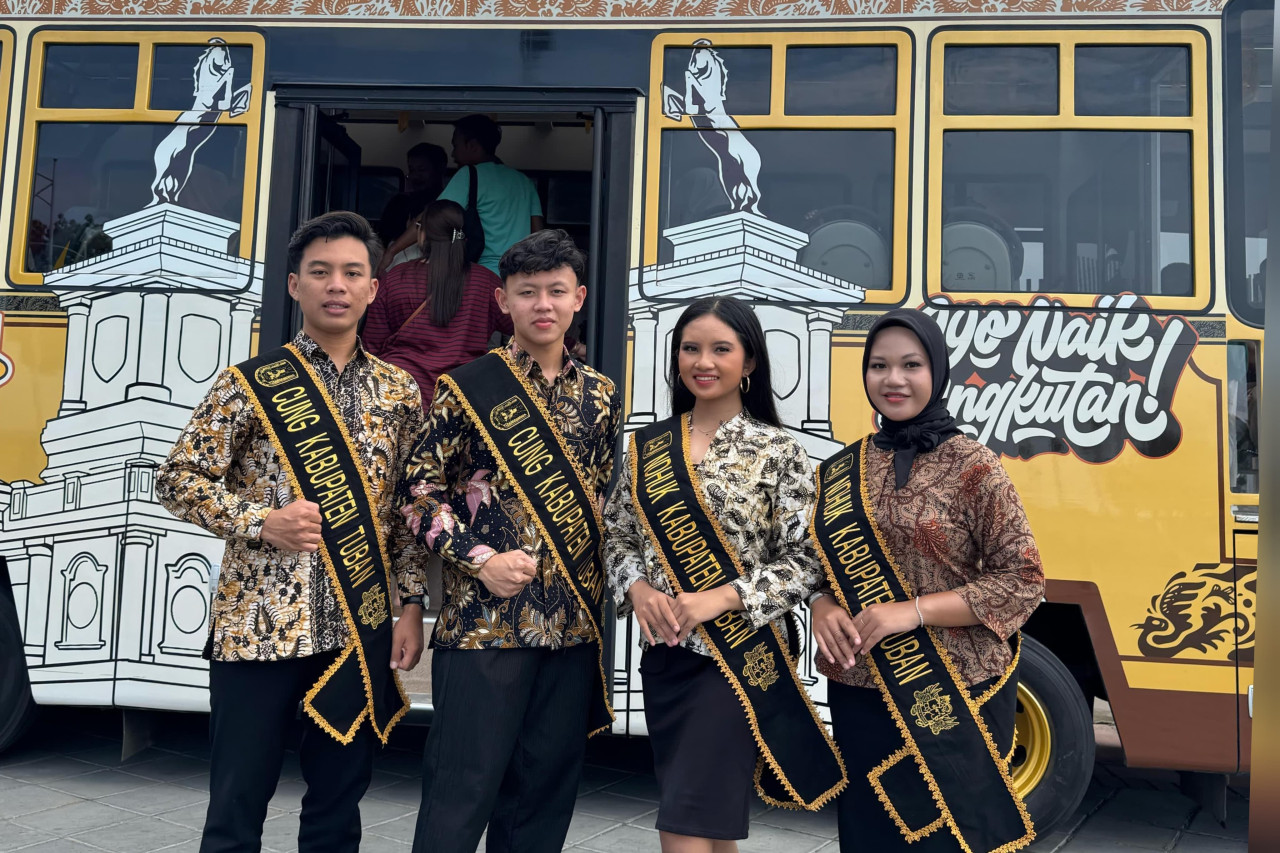 Cung dan Nduk Tuban yang siap menemani wisata keliling kota. (Foto: Dadang/Pemkab Tuban)