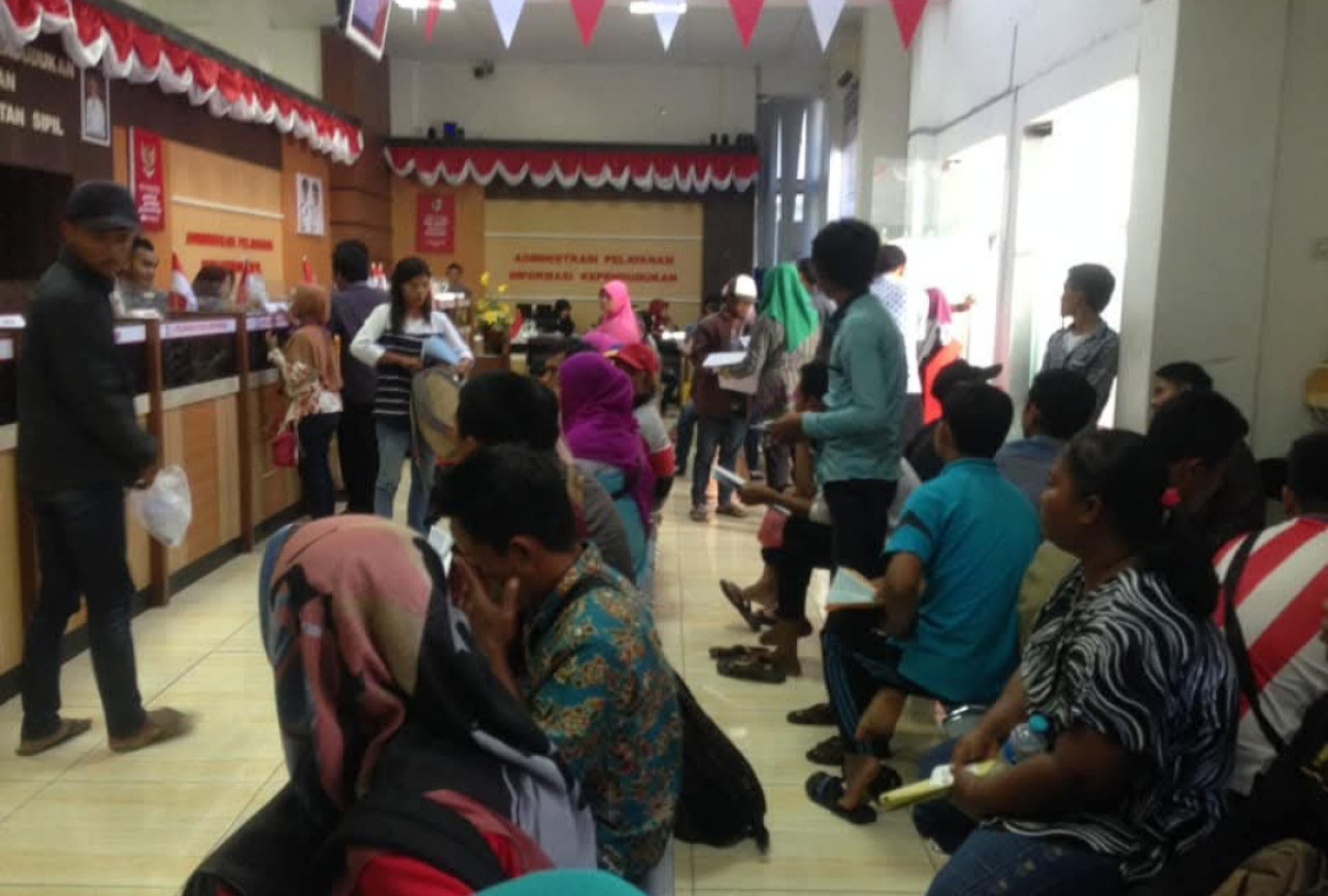Dispendukcapil Jember Diserbu Pemohon Layanan usai Libur Lebaran