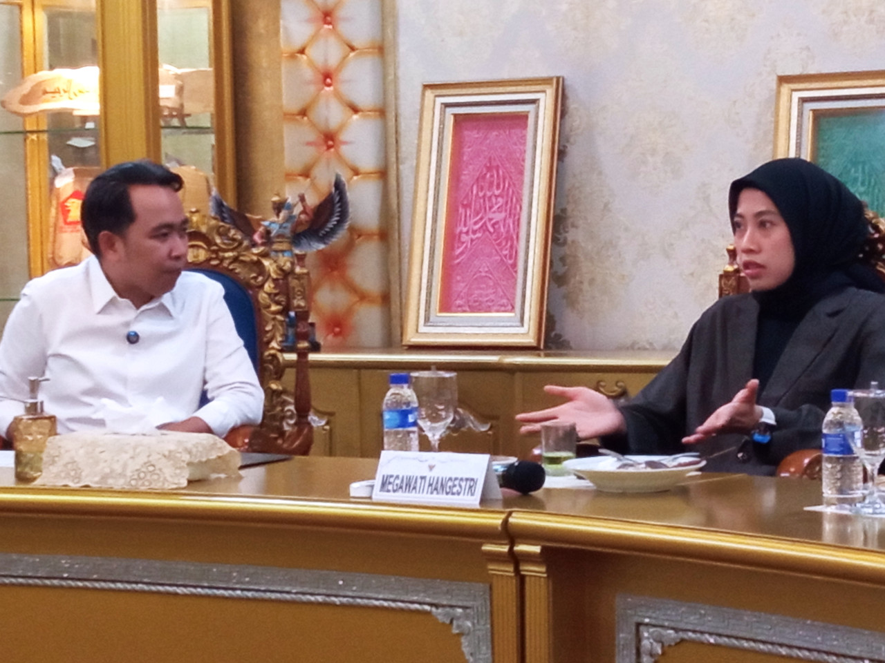 Gus Bupati terima silaturahmi Megawati Hangestri. (Foto: Sugianto/jatimnow.com)