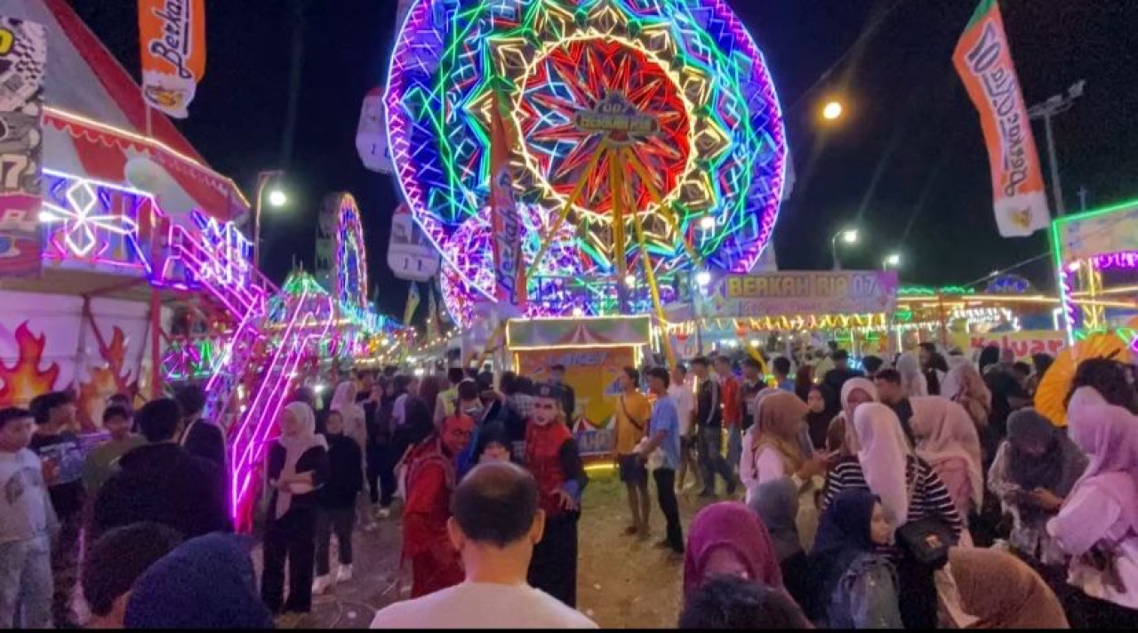 Pasar Malam Ponorogo Lebaran 2025 Diperpanjang, Masih Dipadati Pengunjung