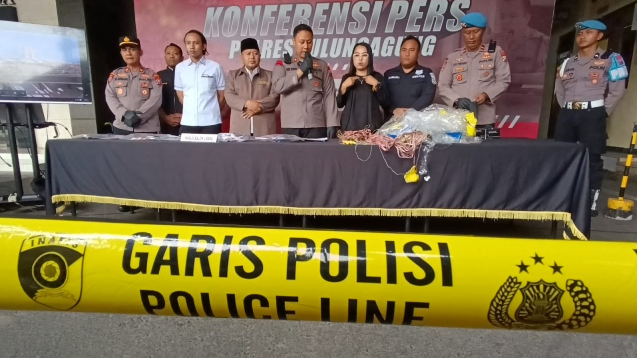 Polisi Tangkap 14 Penerbang Balon Udara Isi Petasan yang Rusak Rumah di Tulungagung