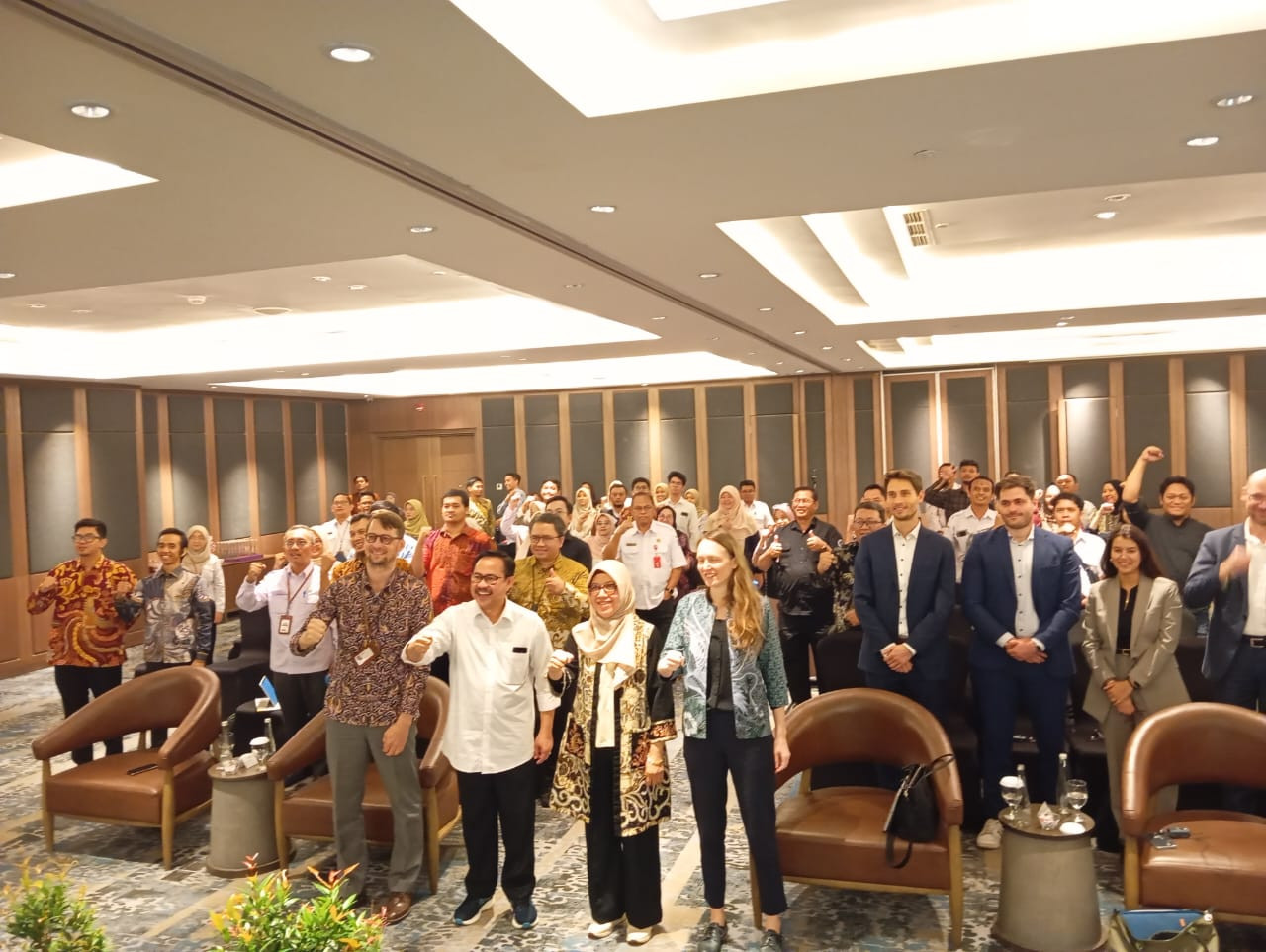 Peluncuran Proyek SETI di Surabaya oleh Kemen ESDM, Pemkot Surabaya dan perwakilan Pemerintah Jerman. (Foto: Endang Pergiwati/jatimnow.com)