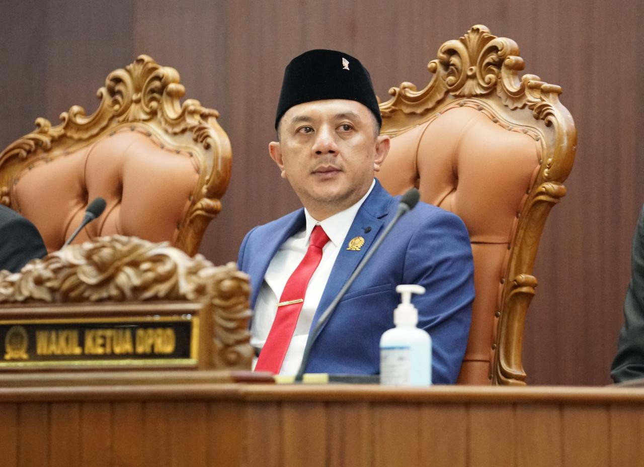 Wakil Ketua DPRD Jawa Timur, Deni Wicaksono. (Foto: dpk. Humass DPRD Jatim)