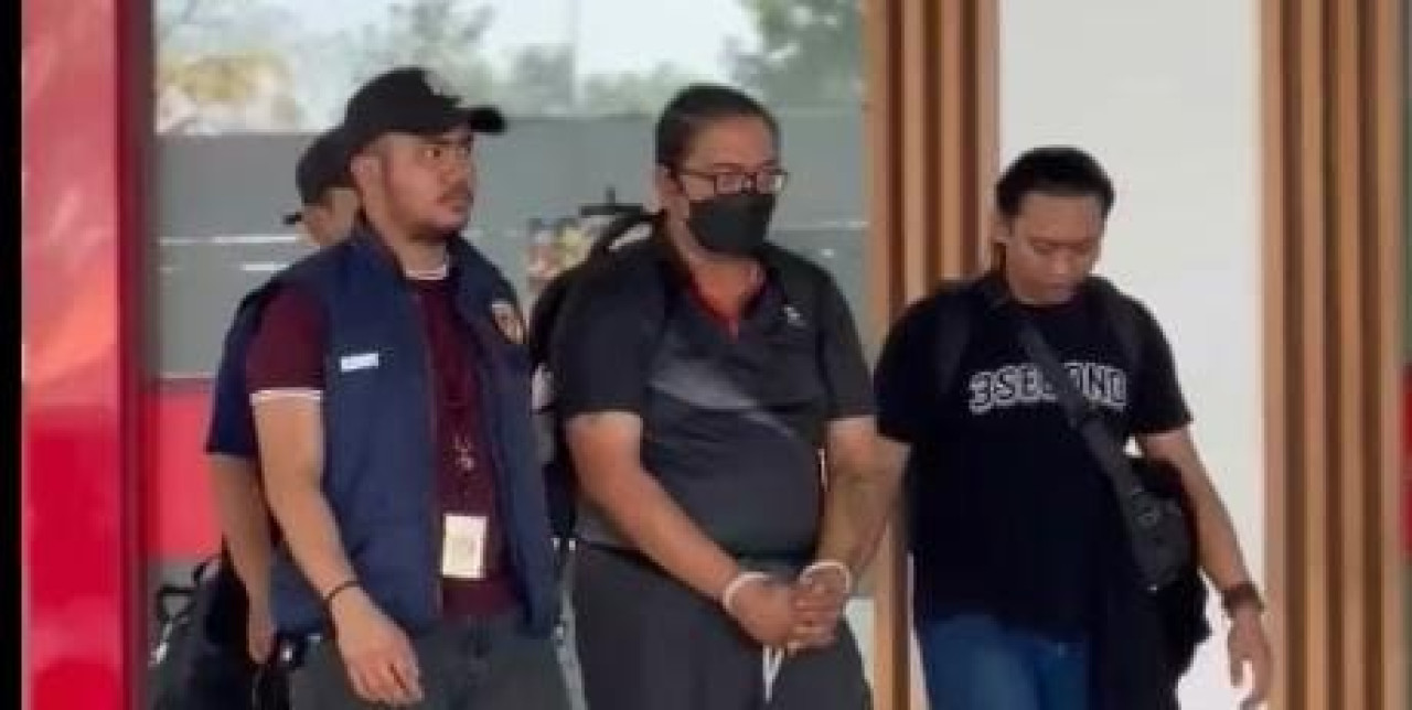 Pelaku saat diamankan polisi