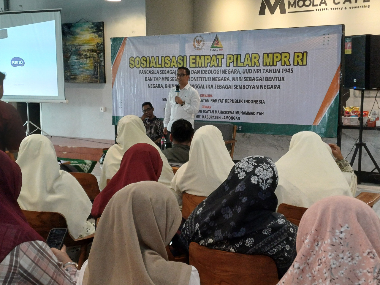 Anggota Komisi VI DPR RI, Ahmad Labib saat giat sosialisasi 4 pilar MPR RI di Lamongan. (Foto : Adyad Ammy Iffansah/jatimnow.com)