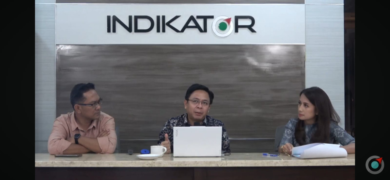 Live Streaming paparan survei kepuasan kinerja gubernur se Pulau Jawa (tangkapan layar)