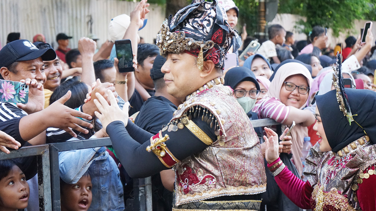 Parade Surabaya Vaganza: Keajaiban Dongeng Rakyat Lokal Hingga Mancanegara