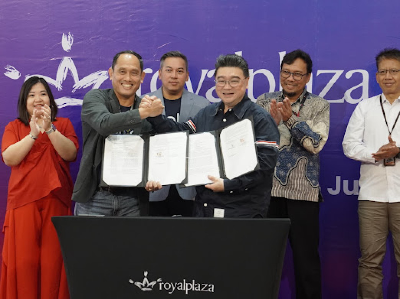 MOU antara BTN dan Direktur Marketing Pakuwon Group (foto: Humas Royal Plaza for jatimnow.com)
