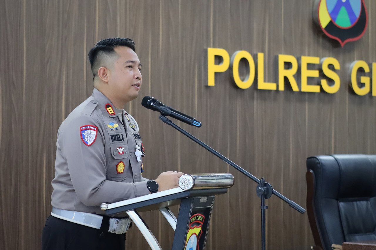 Kasatlantas Polres Gresik AKP Rizki Julianda Putera Buna saat Deklarasi Zero ODOL. (Foto: Humas Polres Gresik)